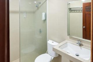 Urbanview Gapura Hotel Parapat - 2