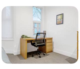 Charming 4Bed House in Radford Free On Street Parking - 8