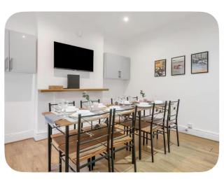 Charming 4Bed House in Radford Free On Street Parking - 5