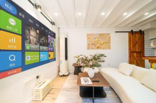 Book and Bed-Shanghai People's Square Dagu Road Branch - 2