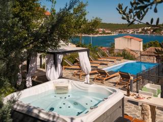 Tisno Resort - 9