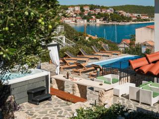 Tisno Resort - 9