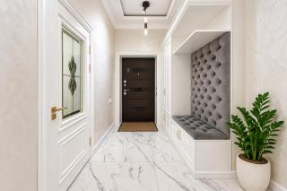 Modern Stroy 55 by Royal Rentals - 3