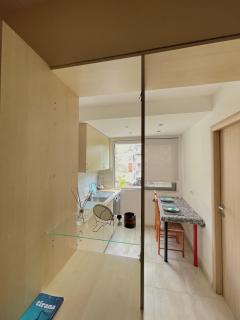 Bllok's Brightest Gem - A Chic Stay in the Heart of Tirana - 1
