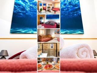 Casa Soto -Ubicacion privilegiada-Aparcamiento en tu puerta y acceso rapido a Servicios- Playas y Lugares de Interes- Netflix-Disney Plus-Prime-Full Sports TV - 0
