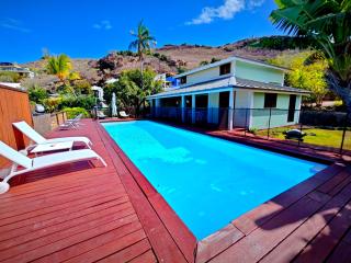 villa de charme bois, bioclimatique, classée, grande piscine et vue mer, 10 mn pied plages st gilles les bains - Saint-Paul - 0