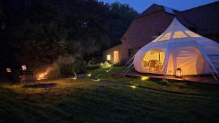 Romantisk Luksusglamping For 2 Ved Limfjorden Eget Bad Og Brændeovn Månefjord Glamping - 8