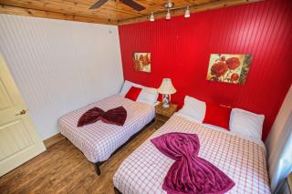 Echo Beach Cottage Resort - 2
