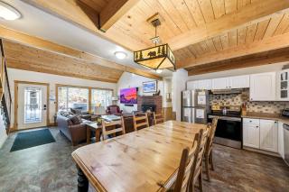 6BR Tahoe Cabin Hot Tub Game Room Near Heavenly - 7
