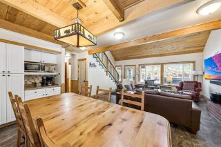 6BR Tahoe Cabin Hot Tub Game Room Near Heavenly - 3
