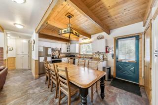 6BR Tahoe Cabin Hot Tub Game Room Near Heavenly - 1