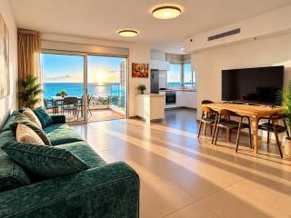 Luxury Sea View Apartment - 0
