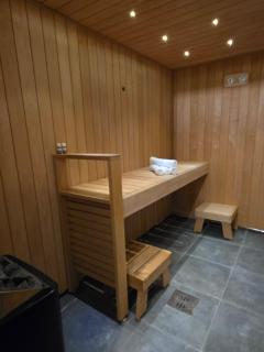 Pineberry House - 8
