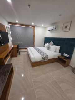 Crosswinds Resorts & Banquets - 5