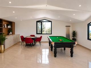 Crosswinds Resorts & Banquets - 3