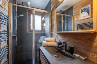 Spacious cosy chalet with views of Mont Blanc - 5