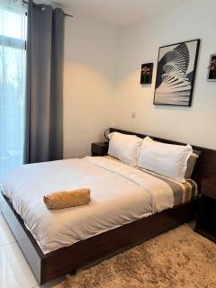 Cozy Studio Apartment at Embassy Gardens - 9