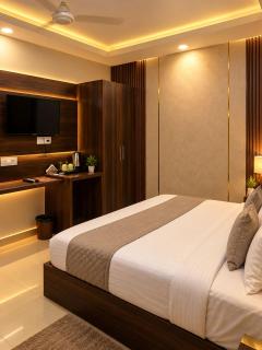 The Tark Suites-New Delhi Airport - 6