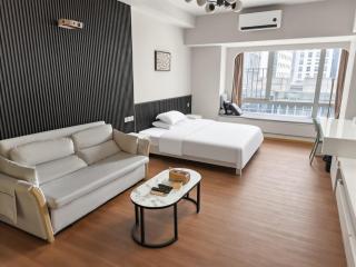 Guangzhou Zhujiang New Town No. 5 Apartment - 1
