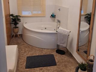 Apartamento con jacuzzi - 9