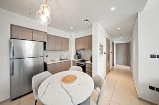 Spacious Two BR Apt in Act1 Act 2 Downtown - 7