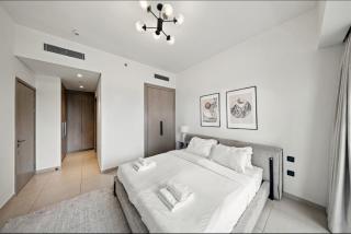 Spacious Two BR Apt in Act1 Act 2 Downtown - 3