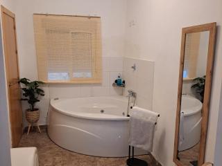 Apartamento con jacuzzi - 0