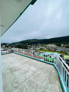 J8 villa and mountain and tea estate view - 5