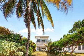 Blue Azura - Beachfront House & Tropical Garden - 4