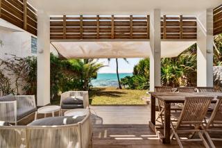 Blue Azura - Beachfront House & Tropical Garden - 3