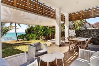 Blue Azura - Beachfront House & Tropical Garden - 0