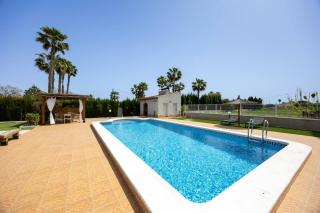 Summer Oasis Retreat Villa By Fidalsa - 4