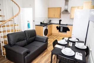 Luton Grove - 8