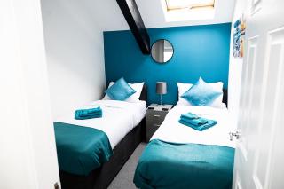 Luton Grove - 4