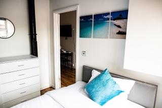 Luton Grove - 3
