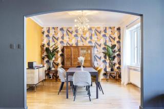 Elegant 1BR Retreat with Patio Near Kirchberg - 5