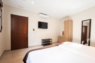 Apartamentos Reyes Católicos by Medina Living - 4