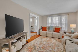 Charming New England Home in West Hartford Center - 9