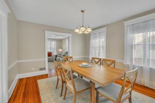 Charming New England Home in West Hartford Center - 8