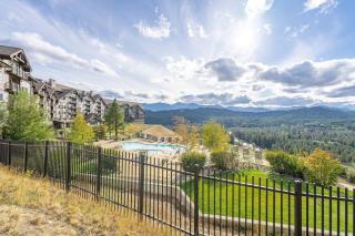 4070 Wilderness Retreat with Modern Amenities! - 4