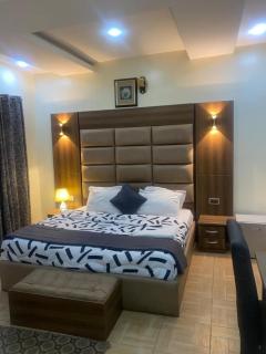 Mainstay Luxury Apartments - 2