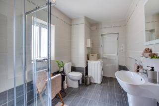 Philip Boutique Townhouse by the Sea - 2