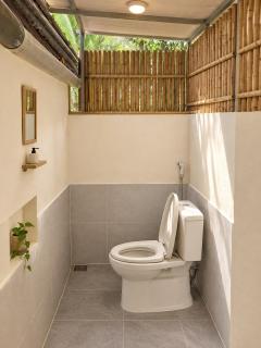 Đảo Đào Hoa - KDL Hồ Hàm Thuận - 7