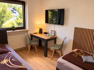 gemütliches und ruhiges Gästezimmer im Grünen - Wendelstein - 8