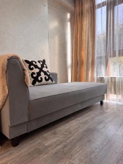 2-Room Apartment in the City Center with Free Luggage Storage & Mountain View - 6