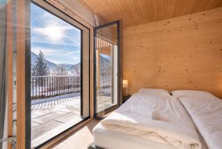 Stylish Alpine Hideaway with Panoramic Views - 8