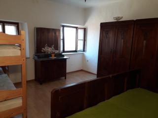 Apartment Valetovi - Štanjel - 1