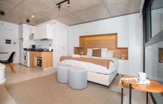 Chic First Del Sol Studio Near Restaurants & Shops - 7