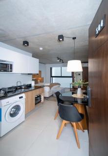 Chic First Del Sol Studio Near Restaurants & Shops - 6
