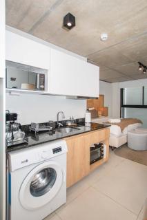 Chic First Del Sol Studio Near Restaurants & Shops - 5